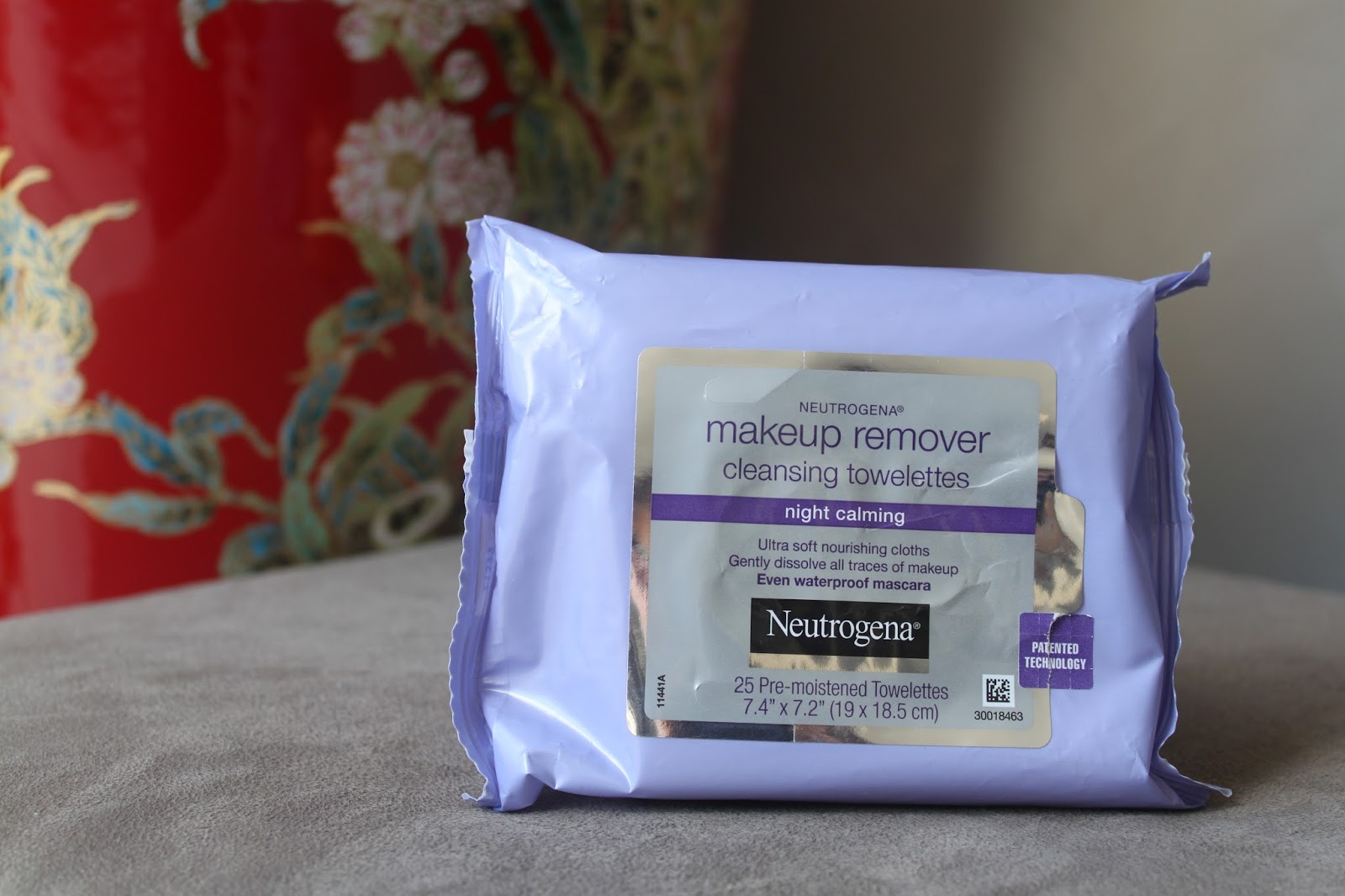 Australian Beauty Review Neutrogena Makeup Remover Cleansing Towelettes