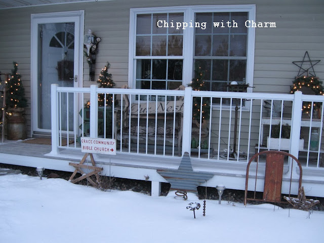 Chipping with Charm: Junk, Stars and Lights Outside...http://chippingwithcharm.blogspot.com/