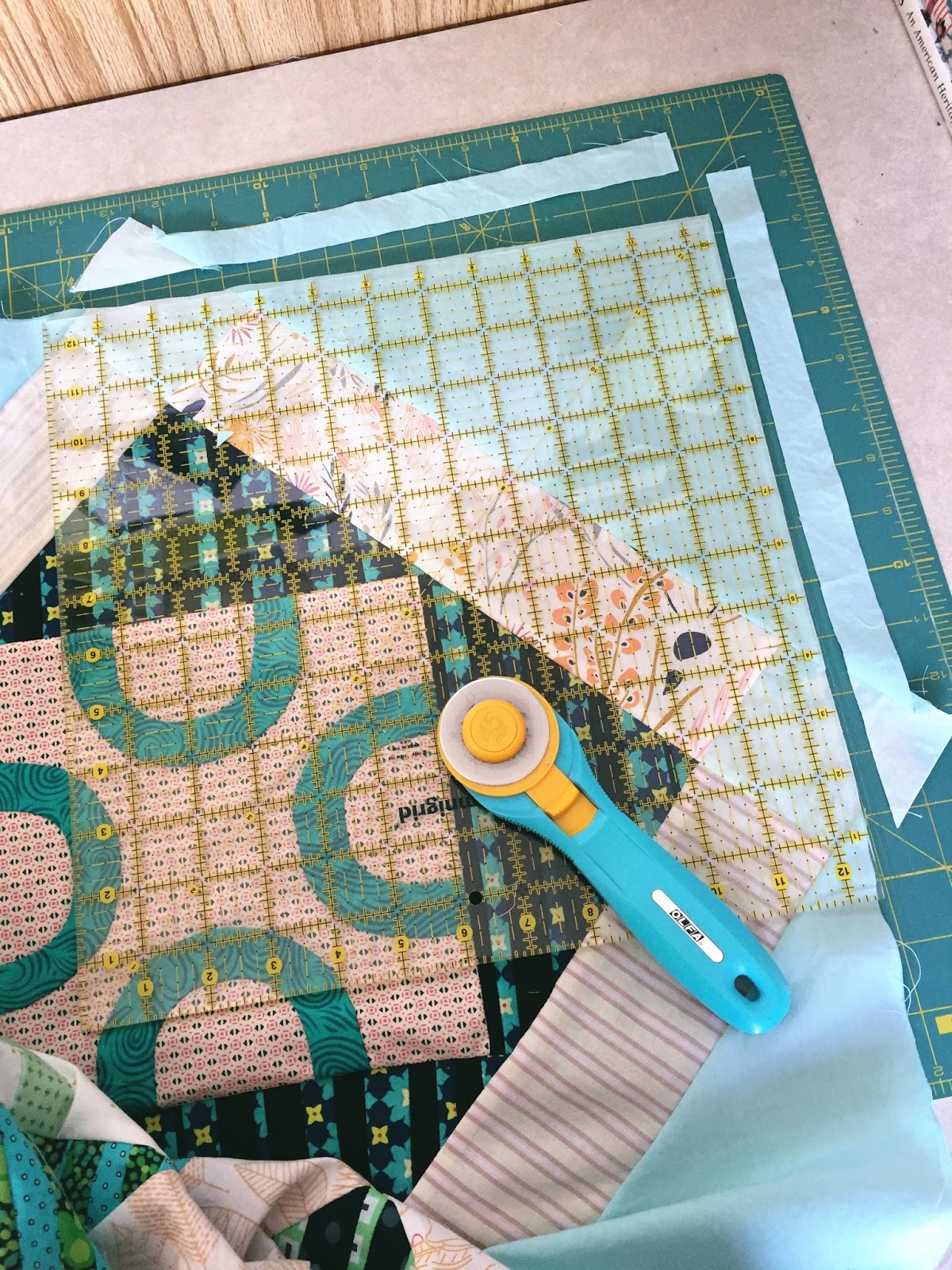 Quilty Folk It's Looking Like a Finished Quilt Top