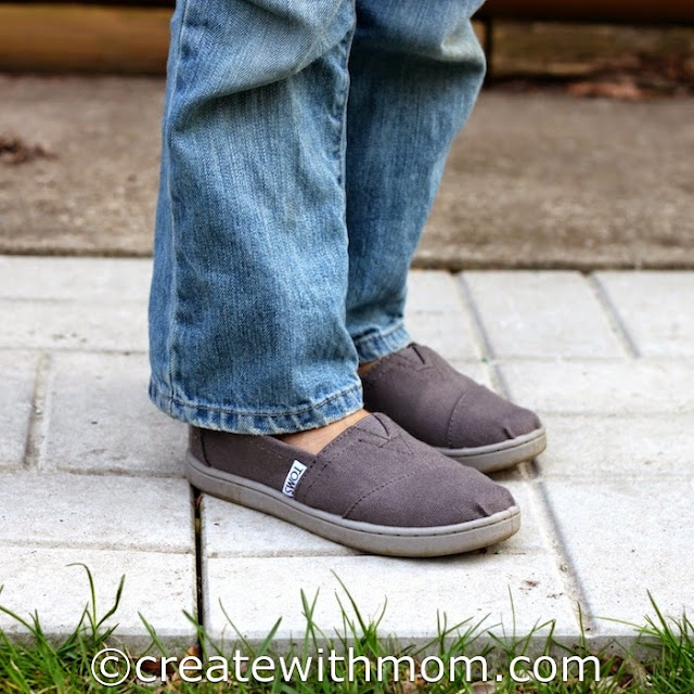 Create With Mom TOMS for Kids and The One for One Movement