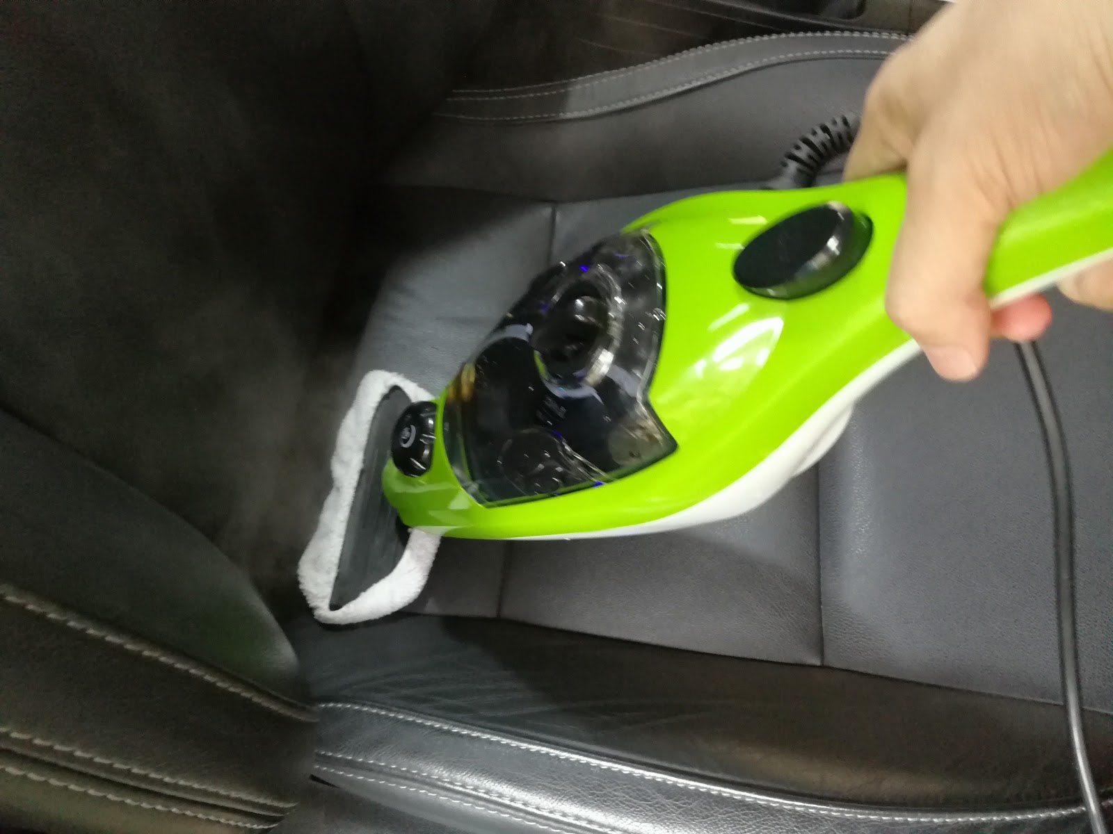 Car Porch Detailer Steam Cleaning Leather Seats