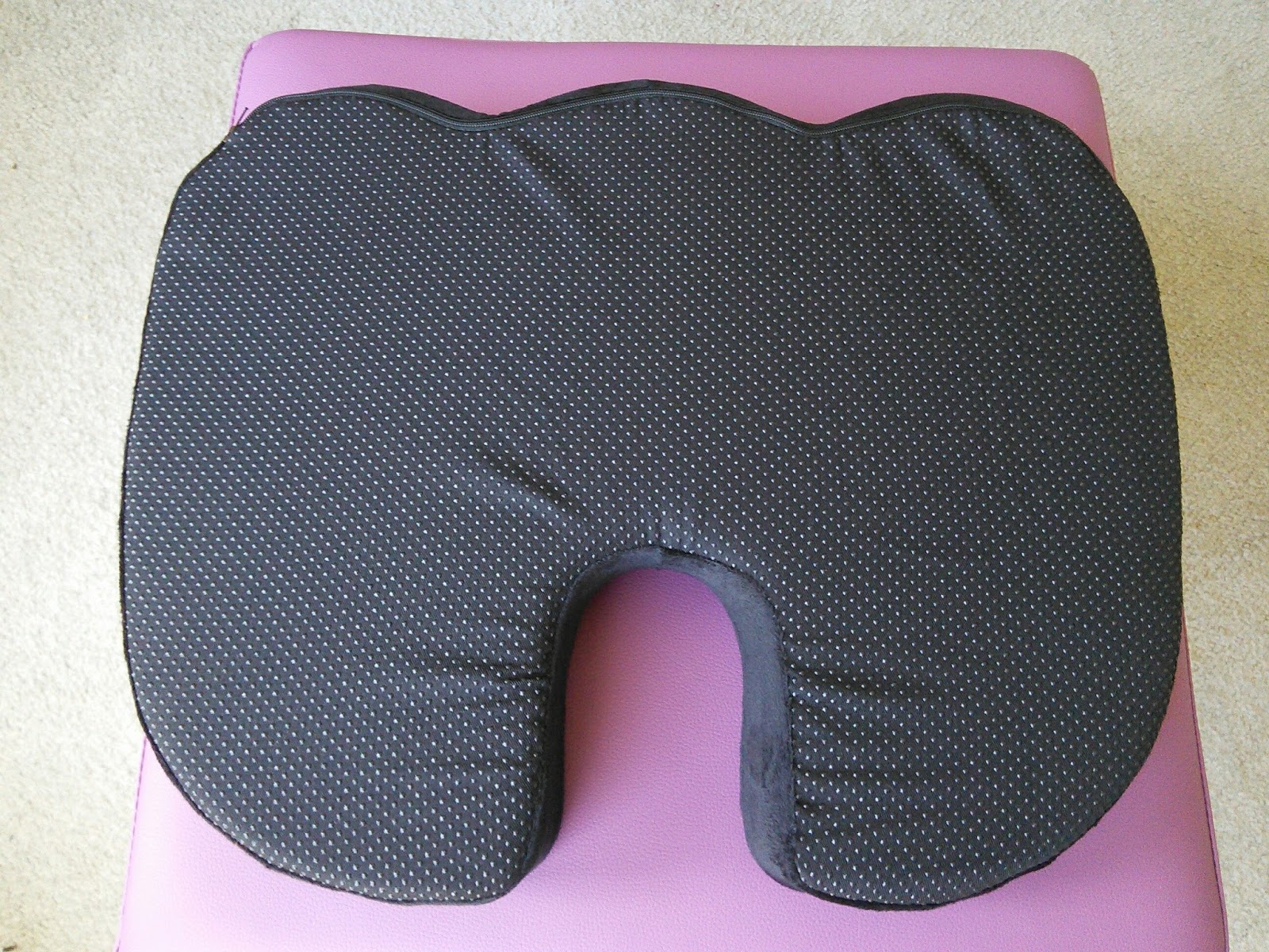 This is what the bottom of the Cush Cushion looks like.