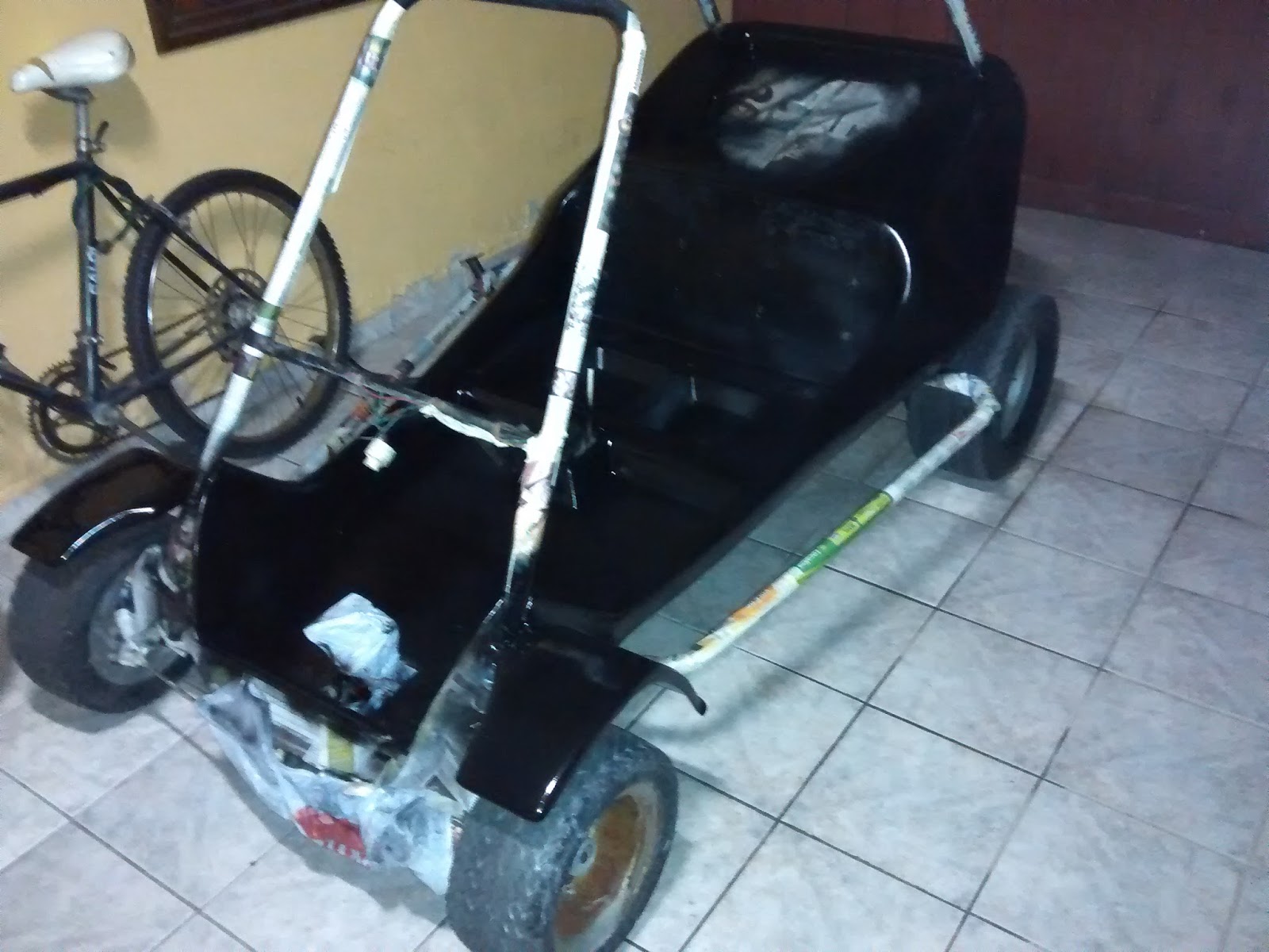 Asfalto Marcado MINI BUGGY FAPINHA SUPER XINGU PRETO AMARELO