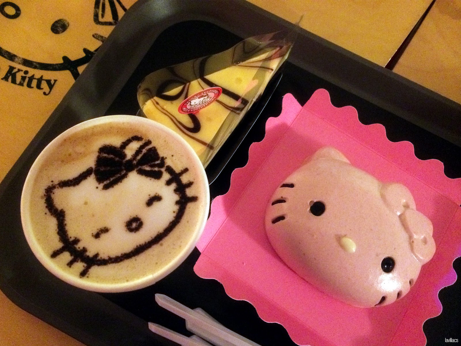 Seoul, Korea - Summer Study Abroad 2014 - Hongdae Hello Kitty Cafe food and drink