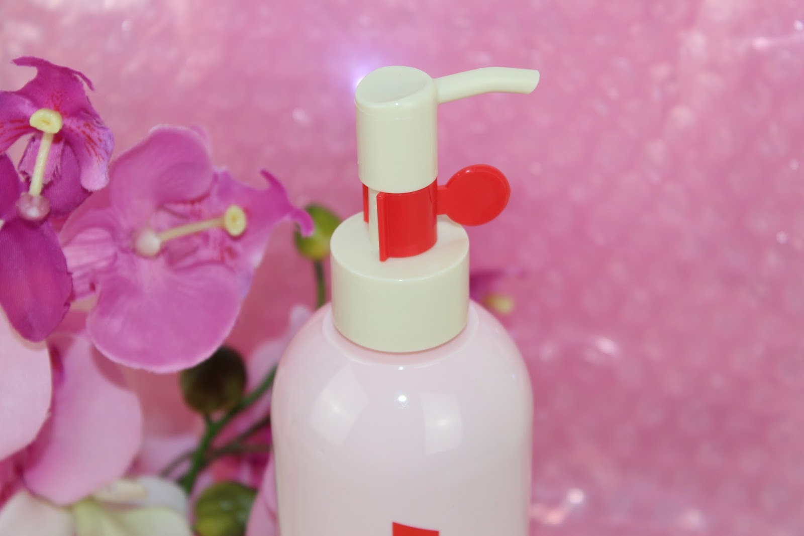 Glossier Body Hero Oil Wash Review and Glossier Body Hero Daily