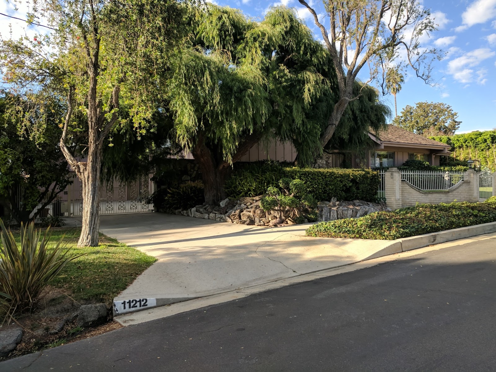 Filming Locations of Chicago and Los Angeles The Brady Bunch