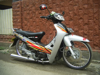 Modifikasi Motor Supra Fit Lama Keluaran 2004 2006