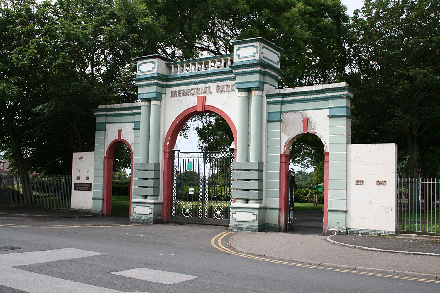 Memorials Fleetwood Memorial Park