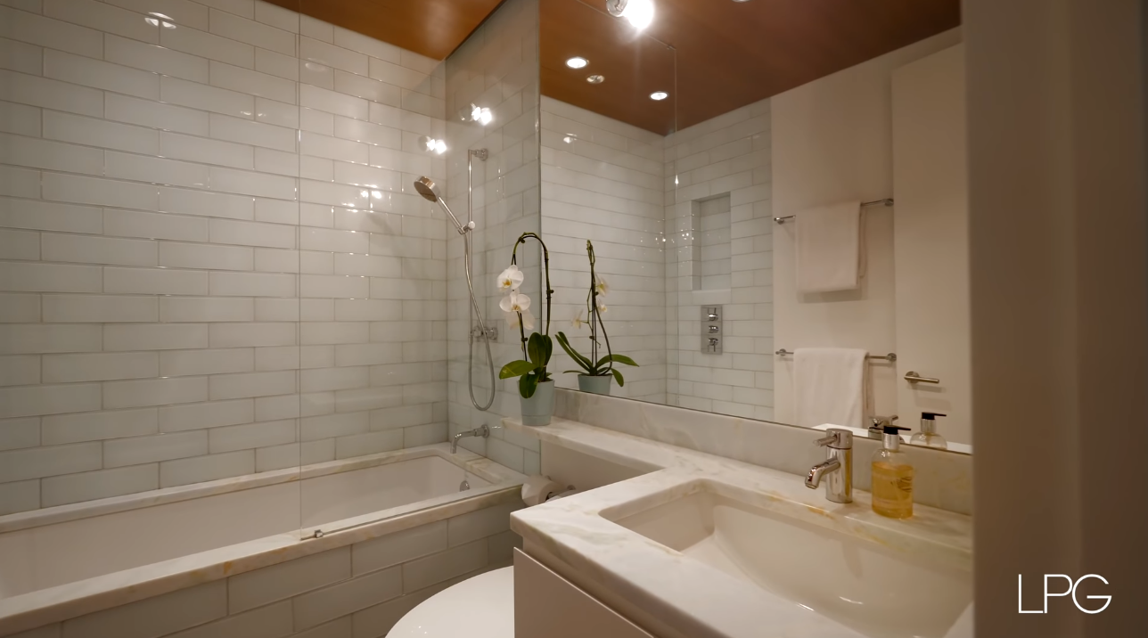37 Photos vs. INSIDE the Top 3 BEST Manhattan, New York Townhouses | $20+ MILLION - Luxury Home & Interior Design Tour 37 Photos vs. INSIDE the Top 3 BEST Manhattan, New York Townhouses | $20+ MILLION - Luxury Home & Interior Design Tour