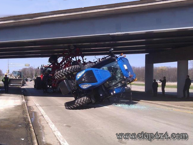 Tractors Farm Machinery New Holland Accident