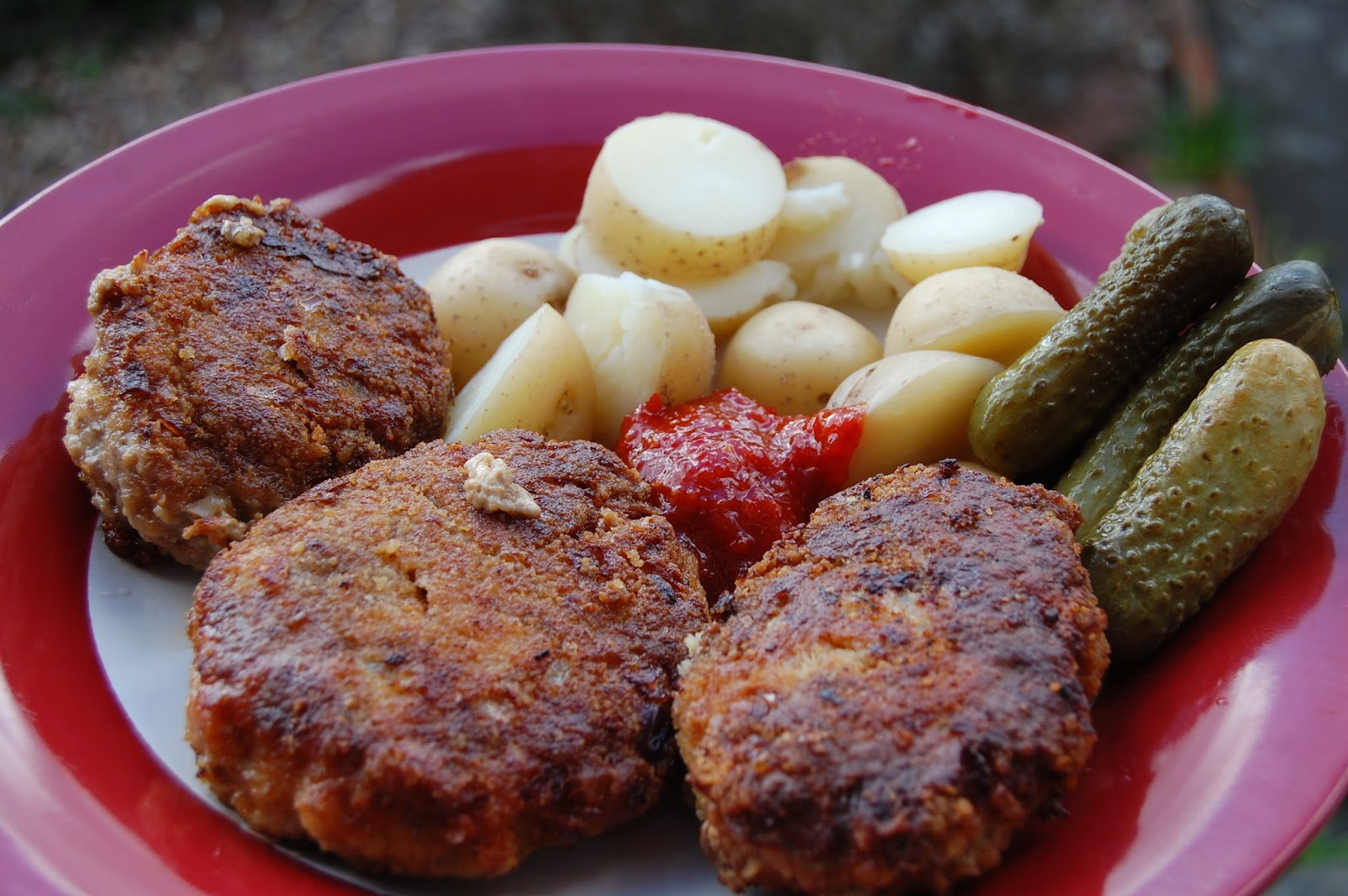 mugofstrongtea What the Frik? Homemade German hamburgers galore!