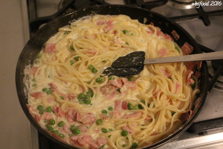 WesFood - Herr Westerhausen kocht ...: Sahnige Schinkennudeln mit ...