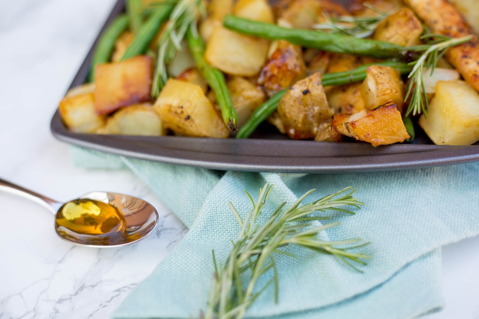 Silver Lining onepan honey mustard chicken with potatoes and green beans