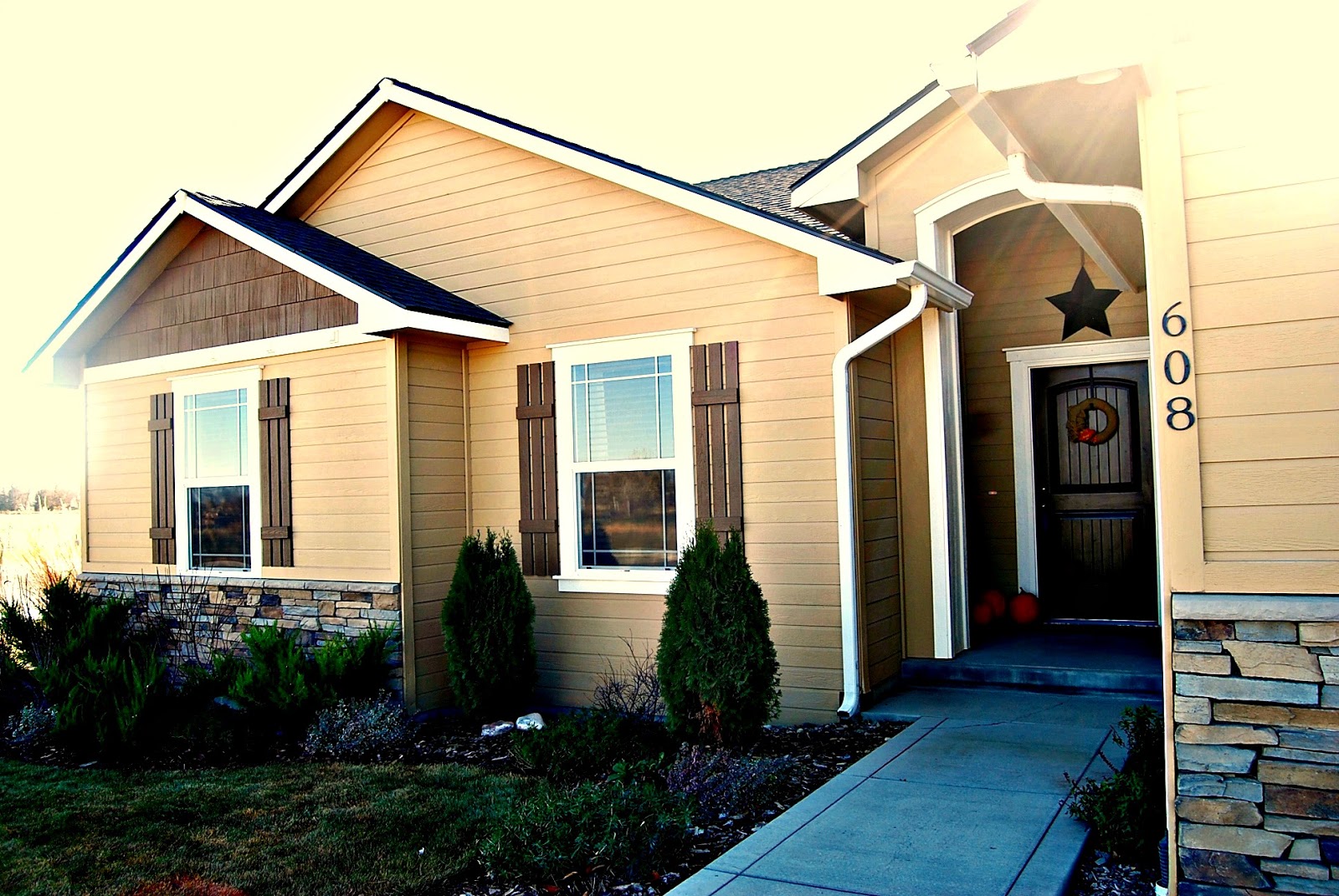 Braden Court #608: Exterior Braden Court #608: Exterior