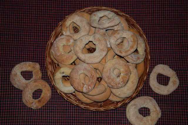 Η Συνταγή της Ημέρας: Ποντιακά Κερκέλια Η Συνταγή της Ημέρας: Ποντιακά Κερκέλια