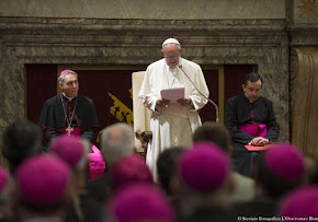 IL PAPA: «IL MONDO È STANCO DI BUGIARDI, PRETI ALLA MODA, BANDITORI DI CROCIATE»