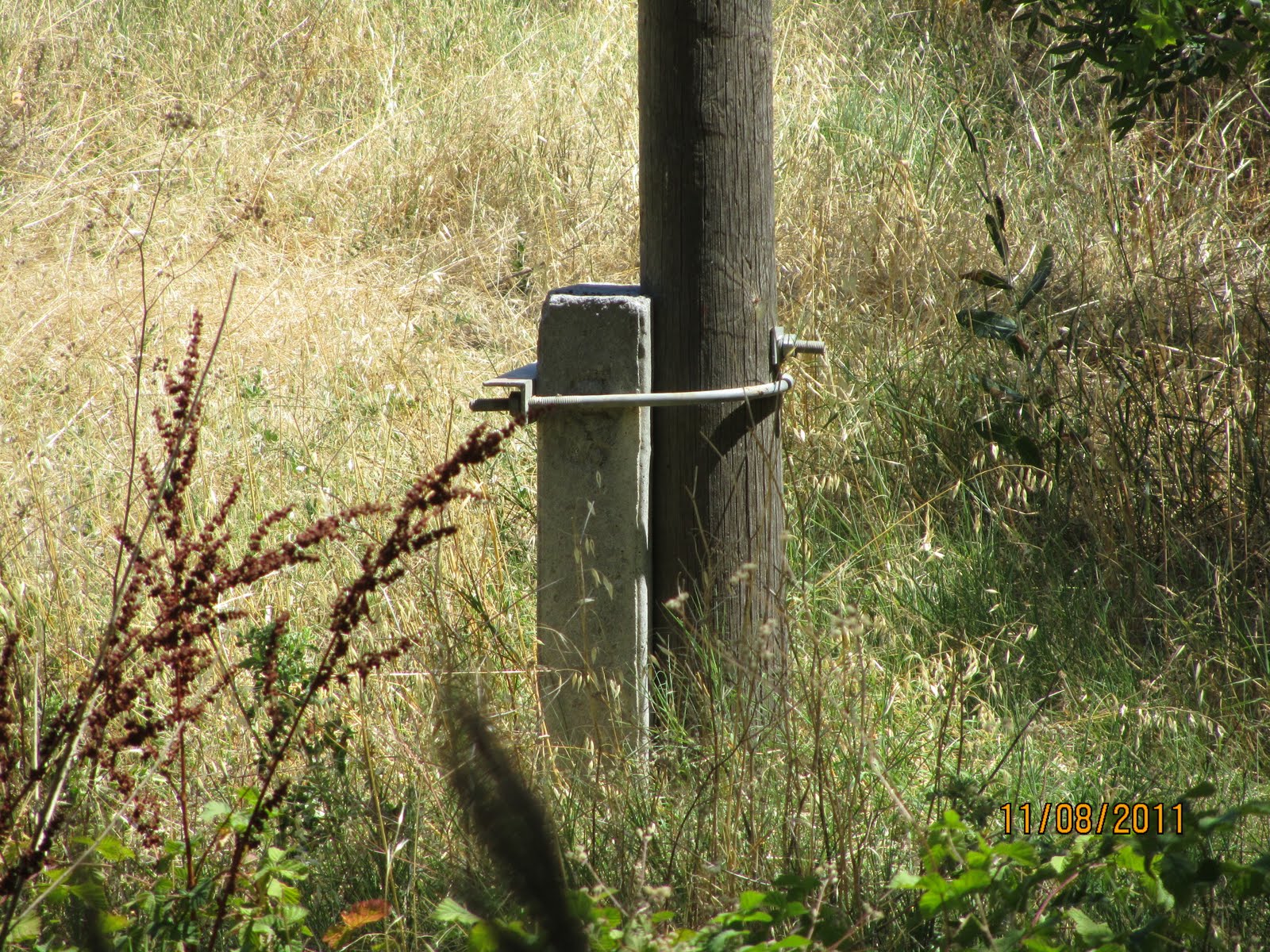 Electricidad/Electricitat Postes de madera en MT
