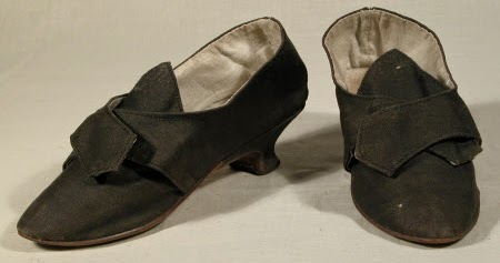 Diary of a Mantua Maker: Shoe Advertisements in the North East Colonies
