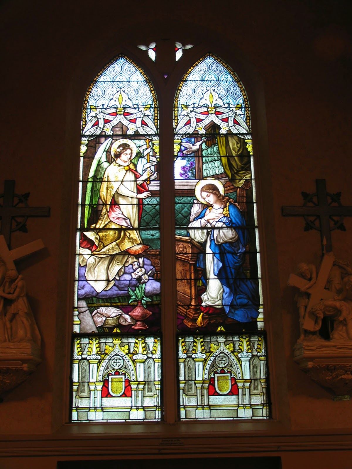 Servant and Steward The Annunciation in Stained Glass