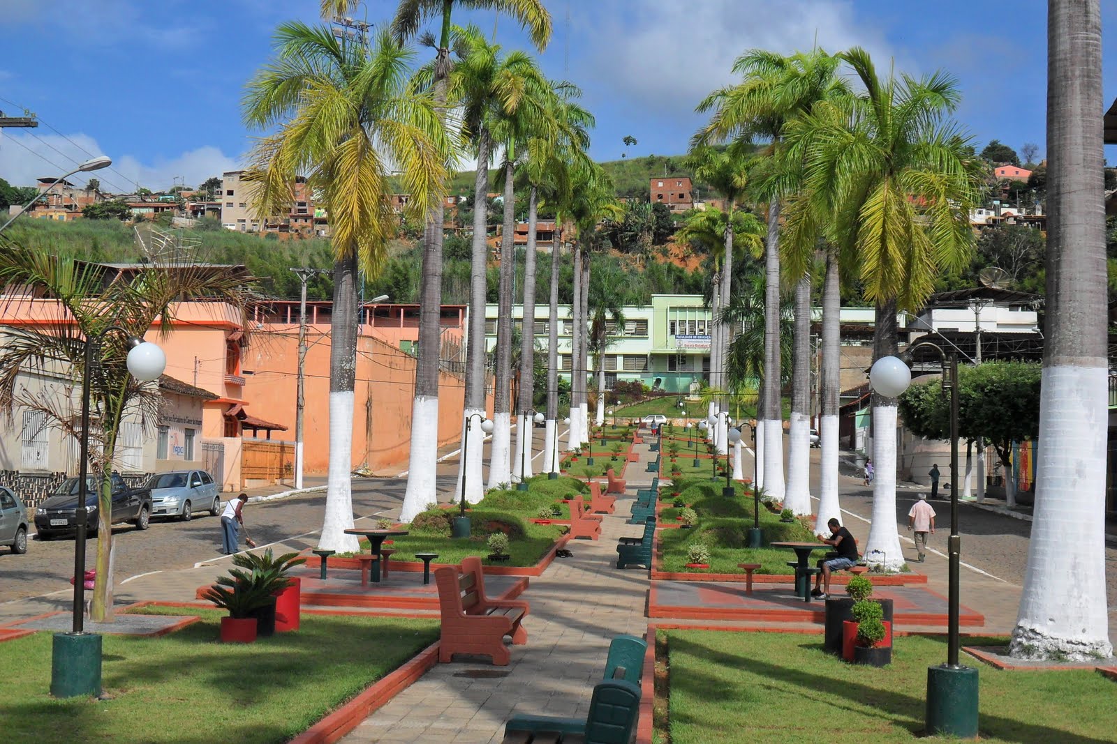 INHAPIM - AMANHECER: Festa na inauguração da Praça Alaíde Quintela.