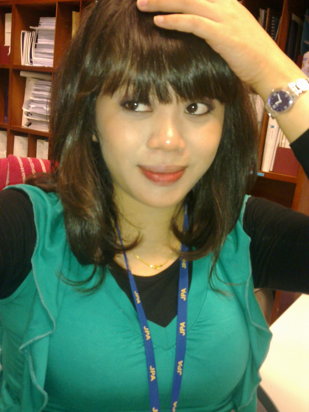 normal life is boring Lunch kat wong solo