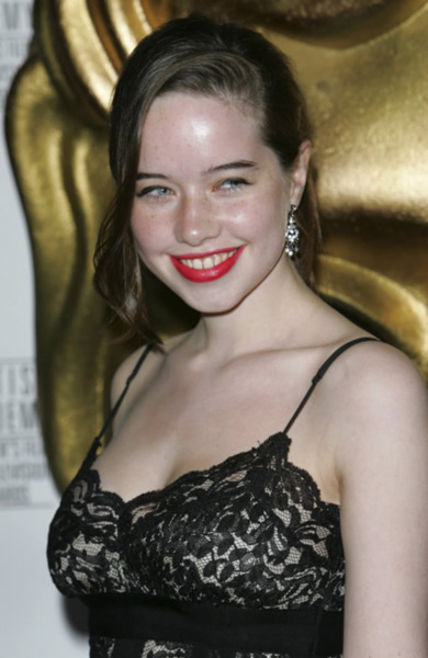 Anna Popplewell see through dress sexy with boobs