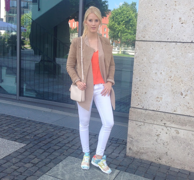 TheBlondeLion Adidas ZxFlux DefShop Sporty Chic http://www.theblondelion.com/2015/06/look-outfitoftheday-adidas-sneakers-zxflux-defshop.html
