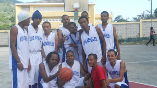 La Fundación José del Castillo dona utiles  deportivos  en  Polo