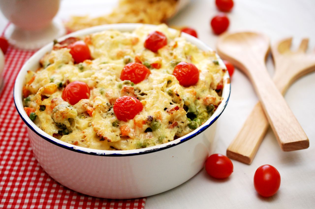 Farfalle cu legume la cuptor