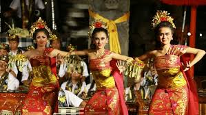 Tari Pendet Bali Tari Pendet Bali | Bali Dance | Bali Girl