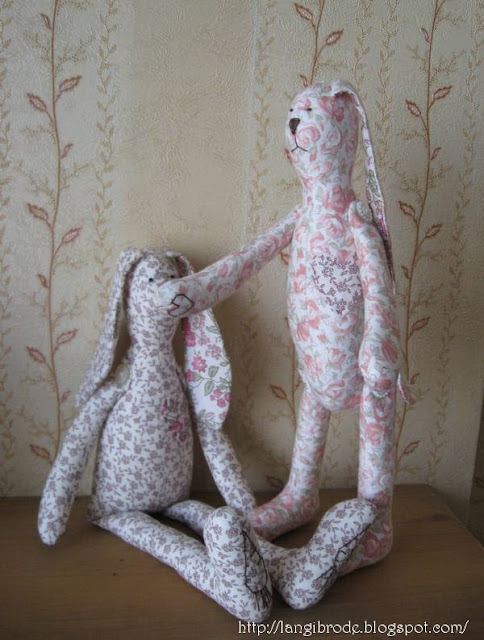 Зайцы и юбочки