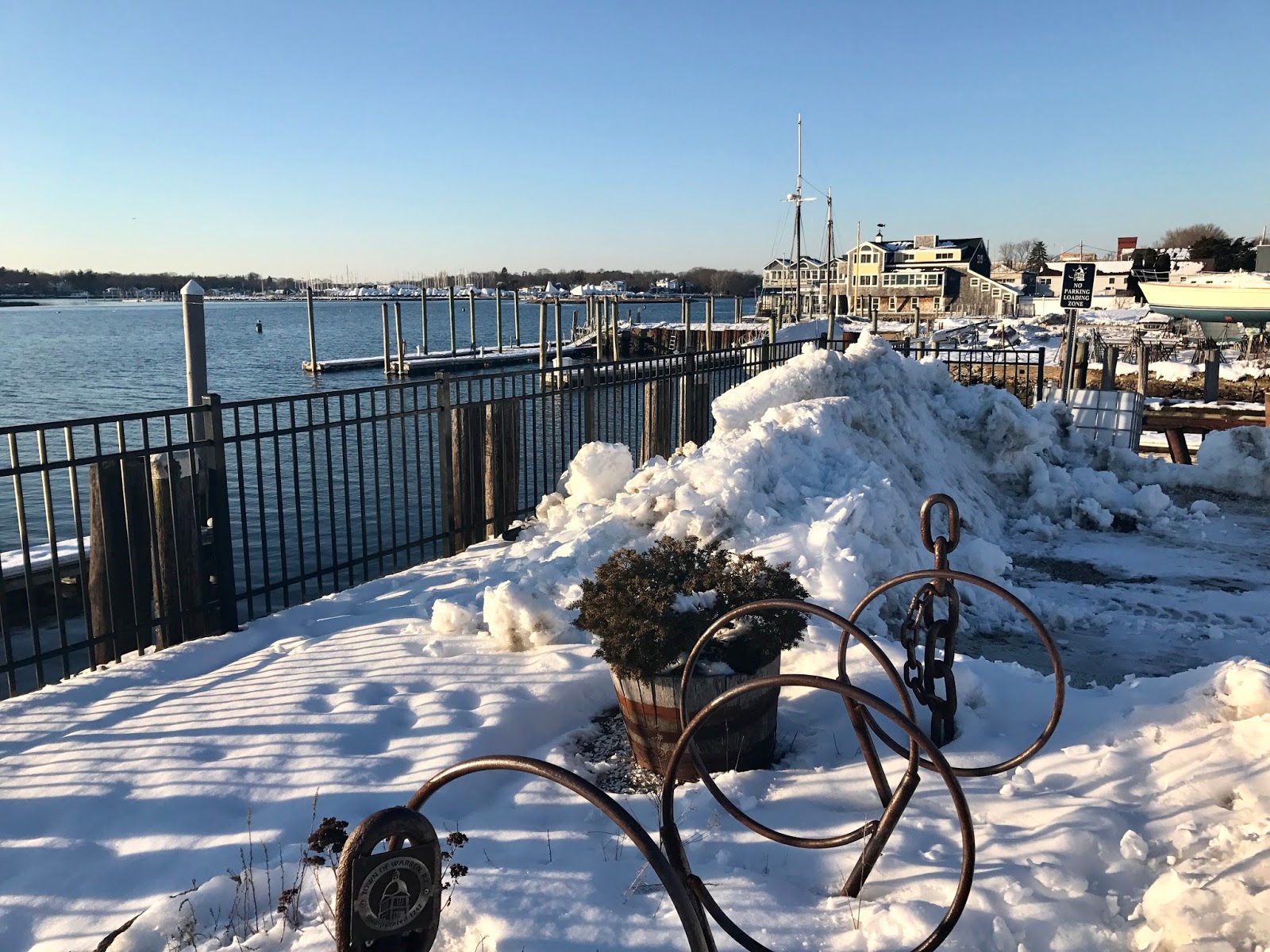 Malomil Warren, Rhode Island.