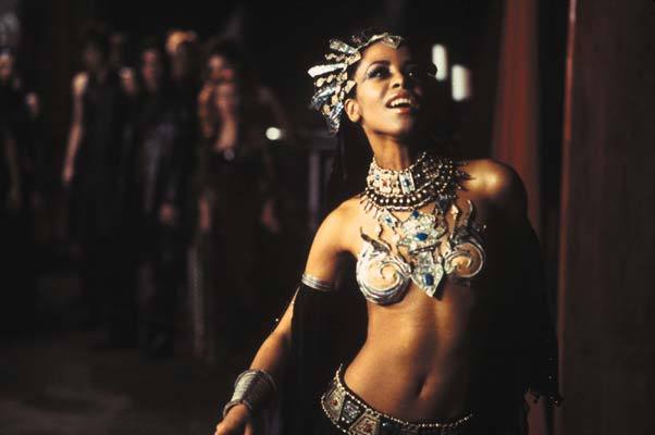 queen_of_the_damned_2002-AAliyah-Stuart-