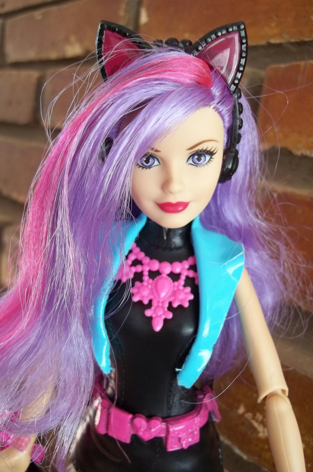 Lindos Sonhos Dourados: Barbie™ Spy Squad Cat Burglar Doll 2016