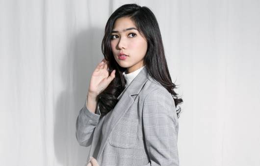 Biodata Isyana Sarasvati Profil Foto Agama Biografi Isyana Terbaru Musikpopuler Com Biodata Isyana Sarasvati Profil Foto Agama Biografi Isyana Terbaru Musikpopuler Com