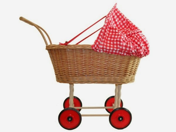 Doll&#8217;s pram basket &#8211; 22 super cute models!