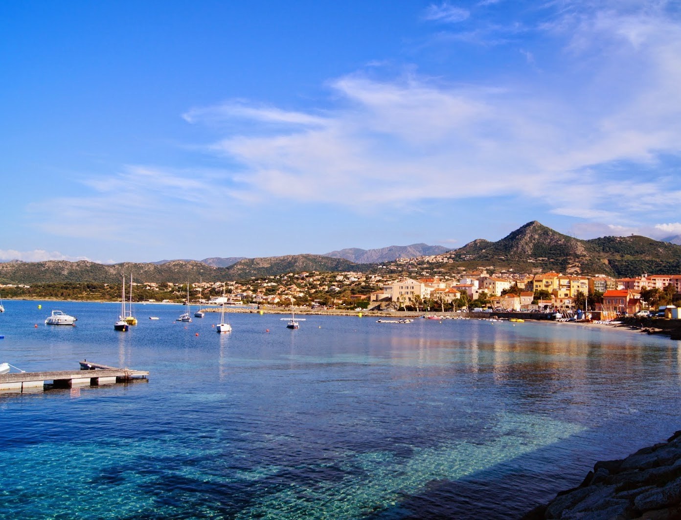PETITS PARADIS: L'ile Rousse, Corse