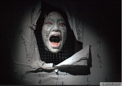 inilah Rumah Hantu Terbesar Di Dunia | Gambar Video Artis ...