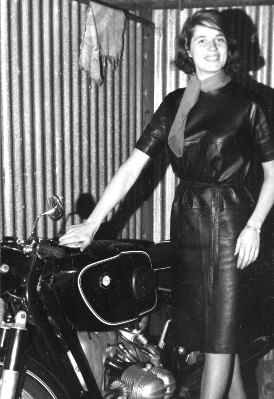 Motoblogn AnkeEve Goldman Motorcycle Journalist