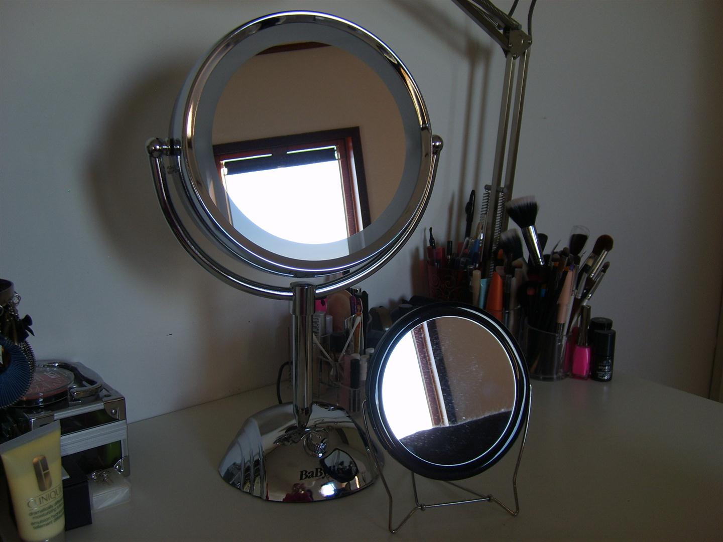 Grootte doolhof Leerling LAURA'S BEAUTYBLOG: Babyliss make-up spiegel (8438E)