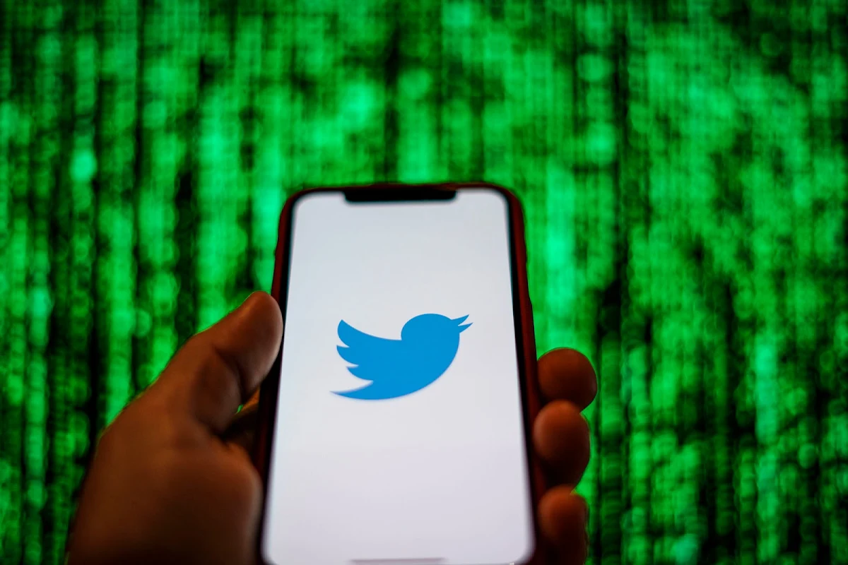 Twitter URLs Can Be Manipulated to Spread Fake News and Scams