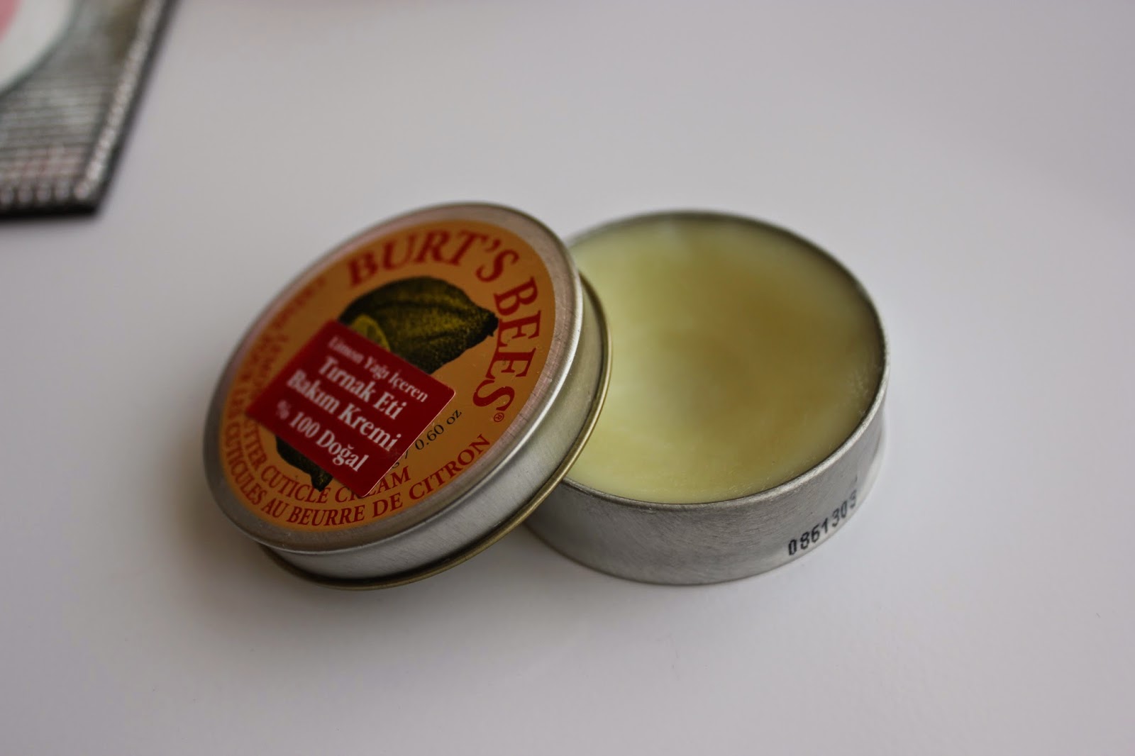 Pitymooda Burt�s Bees Tırnak Eti Bakım Kremi