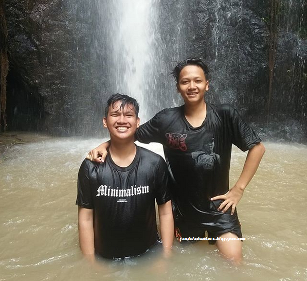 Destinasi Wisata Pemandian Alam Air Terjun Batu Putu Lampung