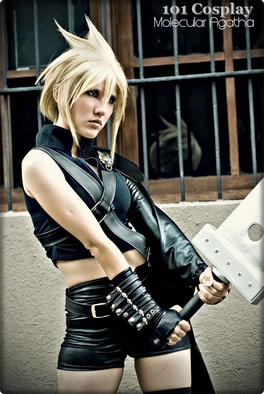 cloud strife cosplay cloud strife cosplay