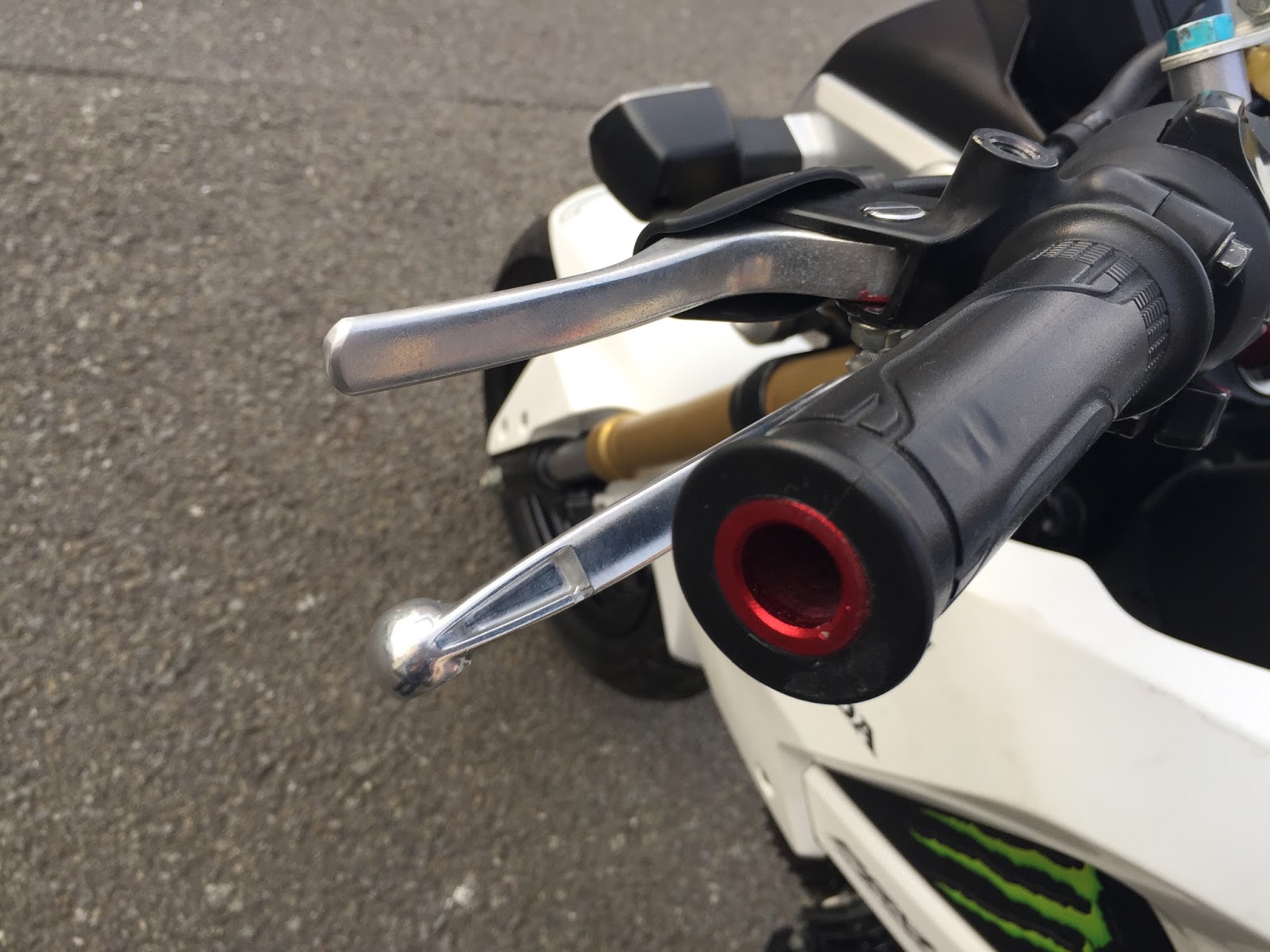 dトラッカー250】スタント用ハンドブレーキ