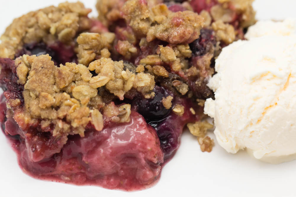 Berry Granola Crumble