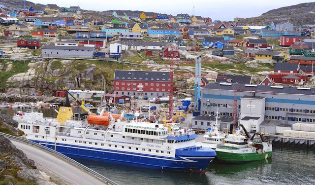 Nuuk port