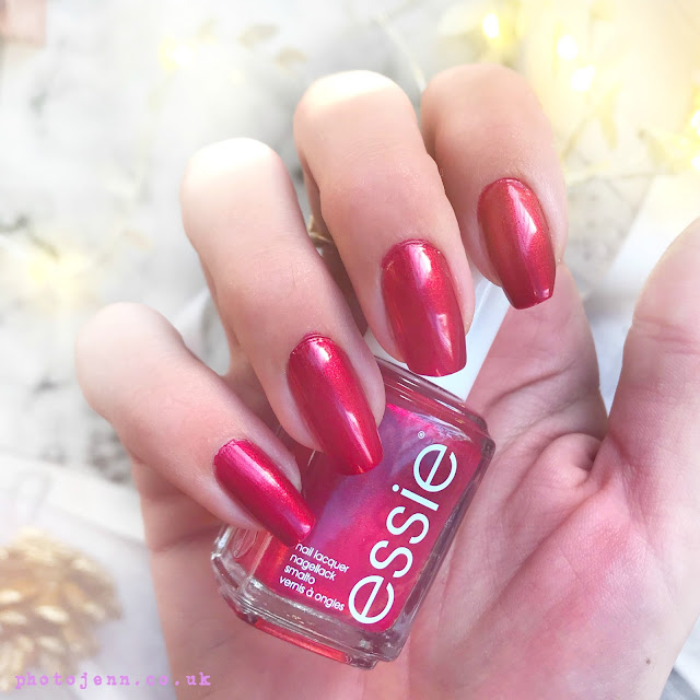 essie-winter-2017-ring-in-the-bling-review-swatch essie-winter-2017-ring-in-the-bling-review-swatch