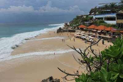 The Dreamland Beach in South Bali