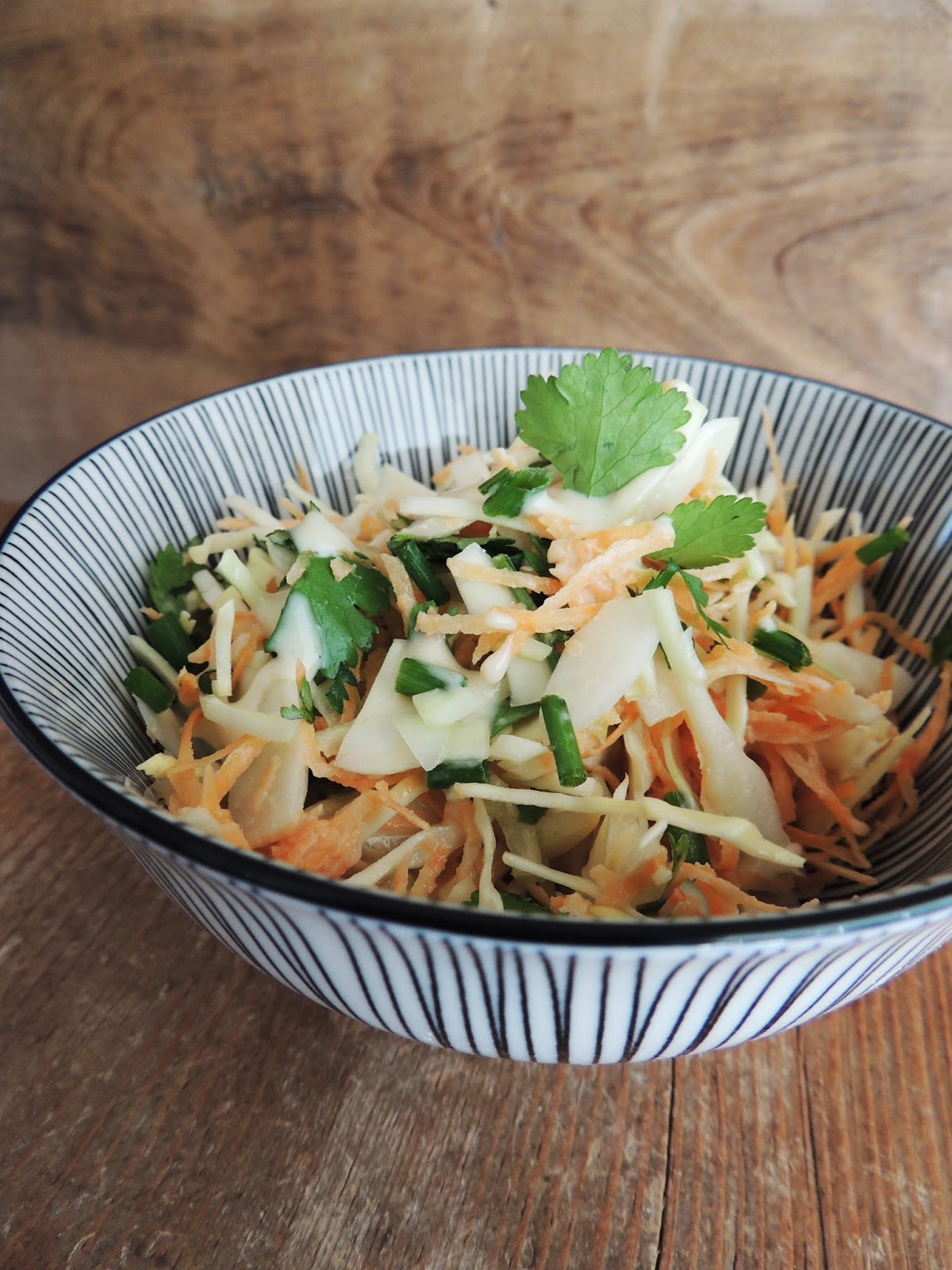 Coleslaw à la patate douce, sauce blanche au wasabi